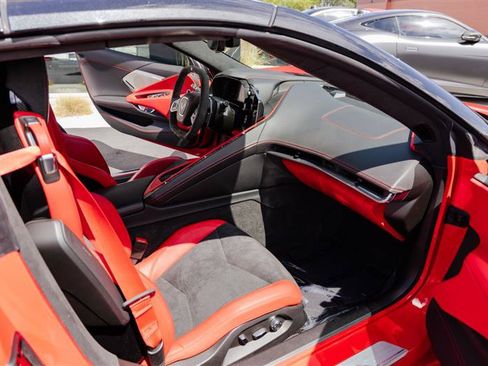 Used 2023 Chevrolet Corvette Stingray Premium Conv w/ Z51 Performance Package RWD image 30