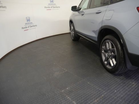 Used 2023 Honda Passport EX-L image 11