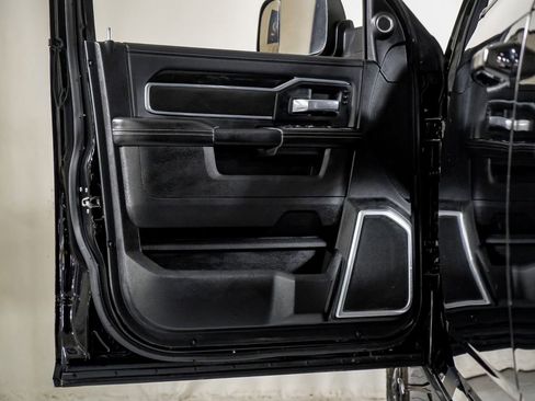 Used 2022 RAM 2500 Laramie image 34