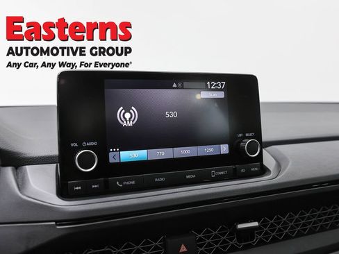 Used 2024 Honda Accord EX image 18