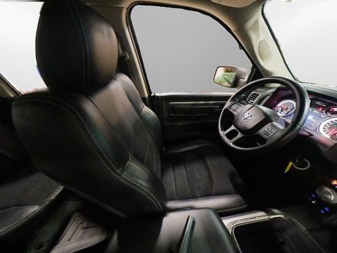 Used 2017 RAM 1500 Sport image 39