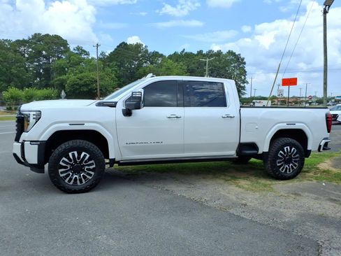 Used 2025 GMC Sierra 2500 Denali Ultimate AWD/4WD image 2