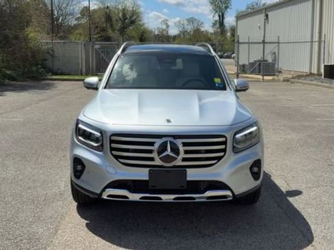 Certified 2026 Mercedes-Benz GLB 250 4MATIC image 5