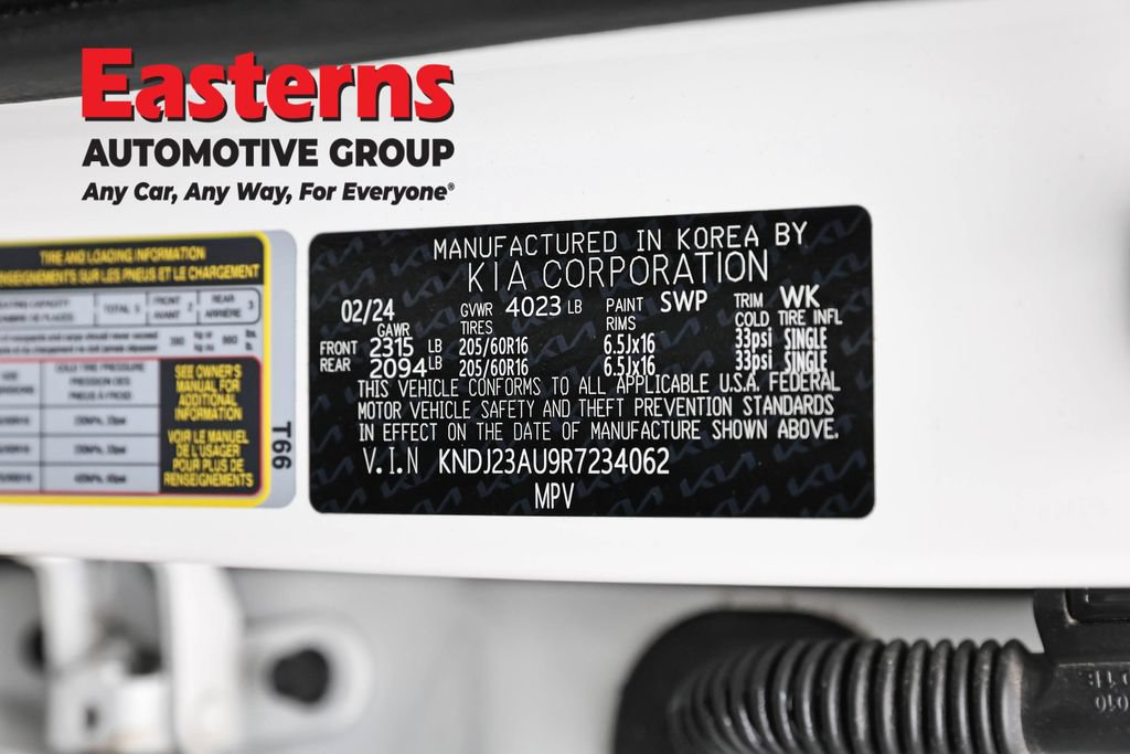 Used 2024 Kia Soul LX w/ Option Group 015 FWD image 35
