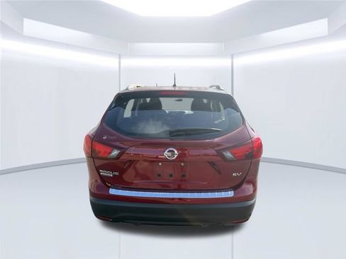 Used 2019 Nissan Rogue Sport SV FWD image 7