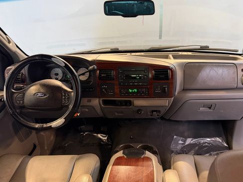 Used 2006 Ford F350 Lariat AWD/4WD image 15