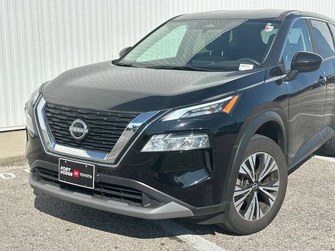 Used 2023 Nissan Rogue SV AWD/4WD image 2