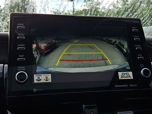 Used 2023 Toyota Camry SE w/ Cold Weather Package FWD image 22