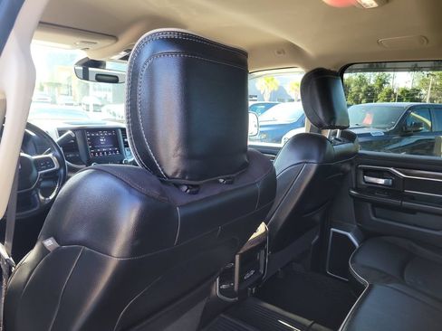 Used 2020 RAM 3500 Laramie AWD/4WD image 13