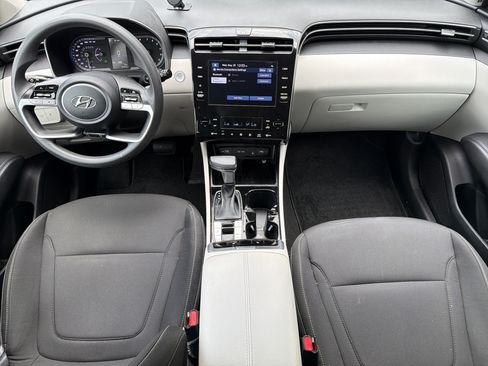 Used 2024 Hyundai Tucson SEL FWD image 3