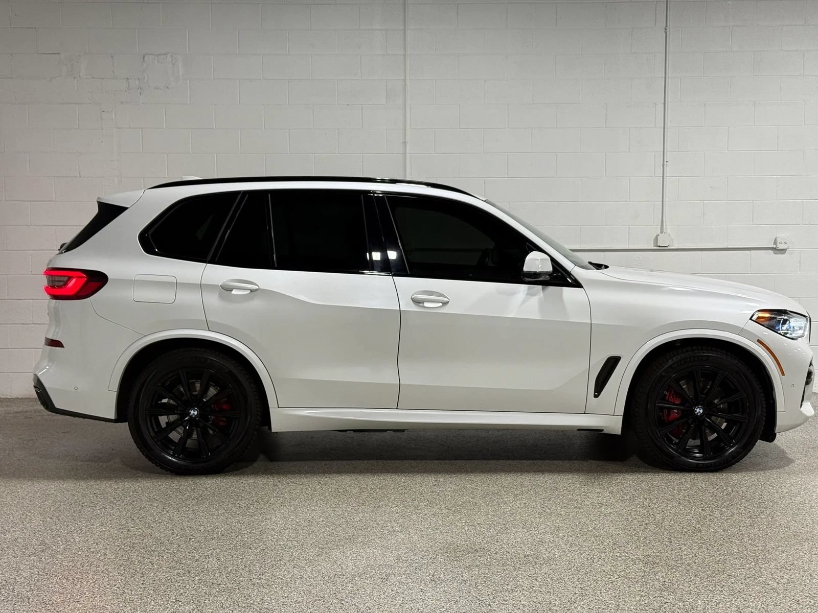 Used 2021 BMW X5 xDrive45e w/ M Sport Package AWD/4WD image 5