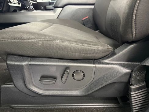 Used 2019 Ford F150 XLT w/ Equipment Group 302A Luxury AWD/4WD image 24