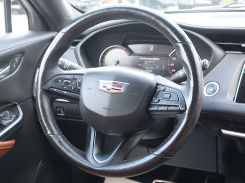 Used 2019 Cadillac XT4 Sport image 14