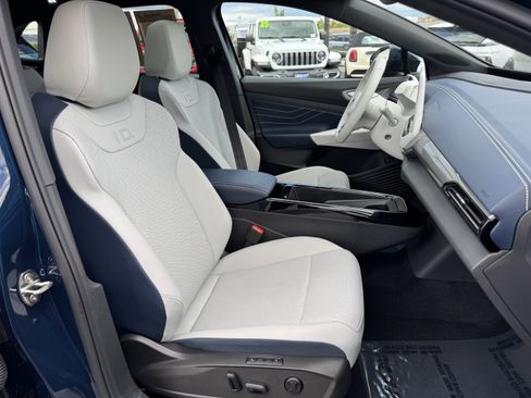Used 2023 Volkswagen ID.4 Pro S Plus RWD image 37