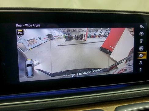 Used 2020 Mercedes-Benz GLS 450 4MATIC image 24