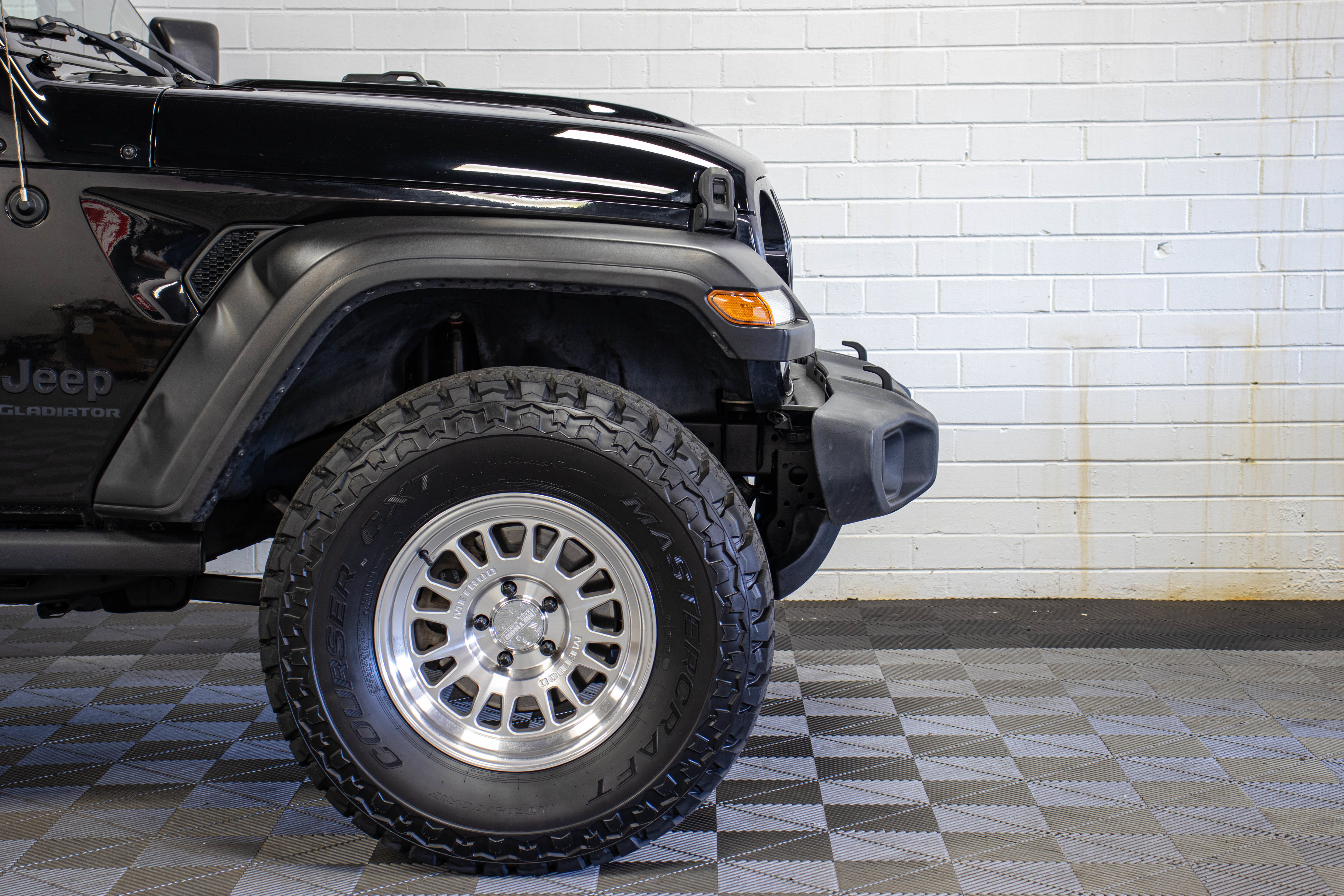 Used 2020 Jeep Gladiator Sport w/ Quick Order Package 24S AWD/4WD image 10