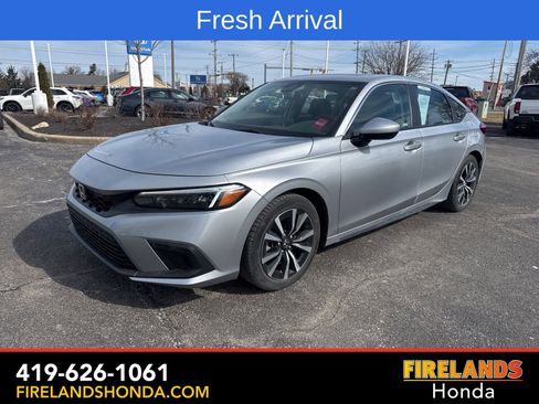 Used 2024 Honda Civic EX-L image 2