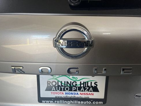 Used 2021 Nissan Rogue SL w/ Premium Package AWD/4WD image 42
