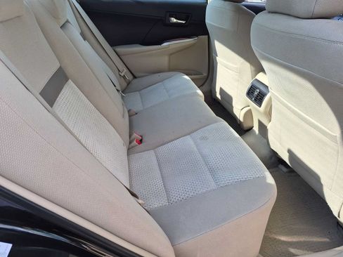 Used 2014 Toyota Camry XLE w/ Convenience Package FWD image 20