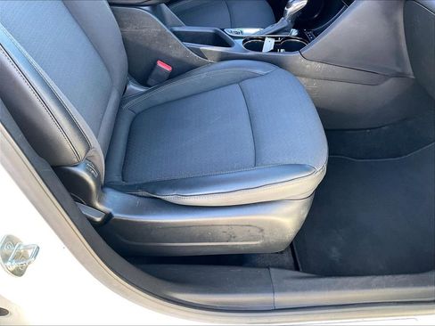 Used 2022 Buick Encore GX Preferred w/ Cold Weather Comfort Package image 34