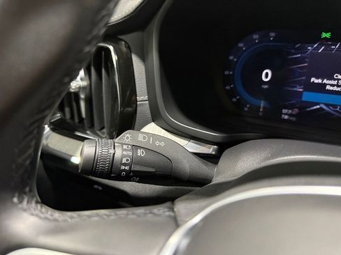 Used 2023 Volvo V60 B5 Cross Country Ultimate w/ Climate Package image 35