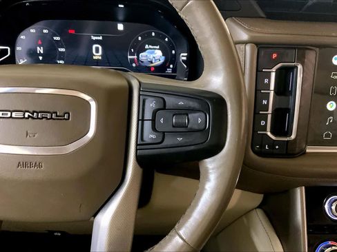 Used 2022 GMC Yukon Denali image 25