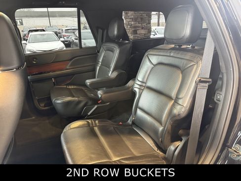 Used 2021 Lincoln Navigator Reserve image 24