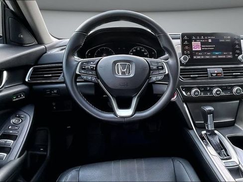 Used 2018 Honda Accord EX-L image 8
