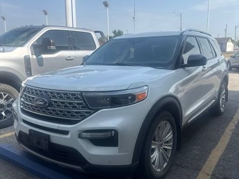 Used 2020 Ford Explorer Limited AWD/4WD image 2