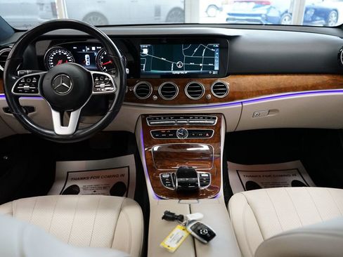 Used 2019 Mercedes-Benz E 300 4MATIC image 44