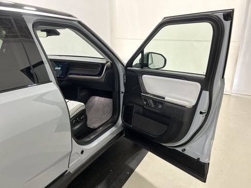 Used 2023 Rivian R1S Adventure Quad AWD/4WD image 18