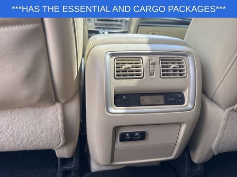 Used 2020 INFINITI QX60 Luxe w/ Essential Package FWD image 28