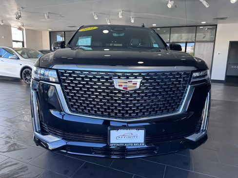 Used 2021 Cadillac Escalade Premium Luxury image 8