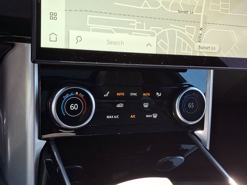 Used 2023 Land Rover Range Rover SE AWD/4WD image 14