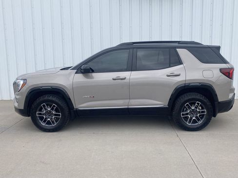Used 2026 GMC Terrain AT4 w/ Convenience Package III AWD/4WD image 8