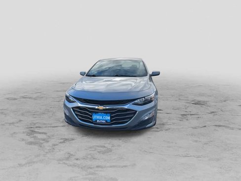 Used 2024 Chevrolet Malibu LT image 3