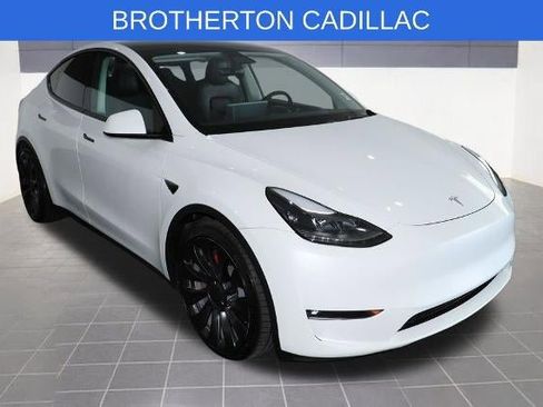 Used 2023 Tesla Model Y Performance AWD/4WD image 9