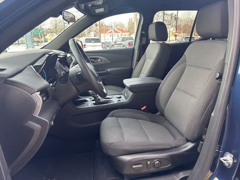 Used 2023 Chevrolet Traverse LT image 13