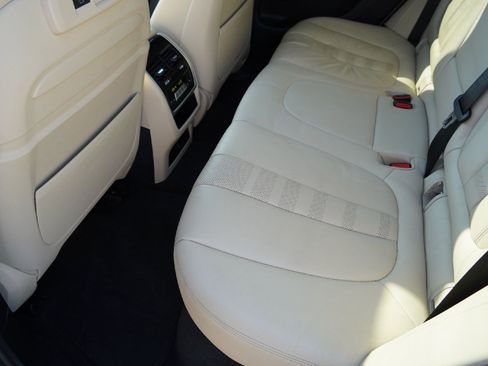 Used 2021 BMW X5 xDrive40i w/ M Sport Package image 31