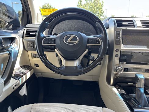 Used 2021 Lexus GX 460 Premium AWD/4WD image 17