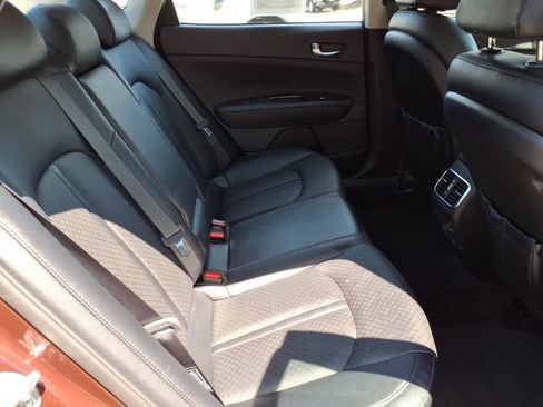 Used 2020 Kia Optima Premium FWD image 18