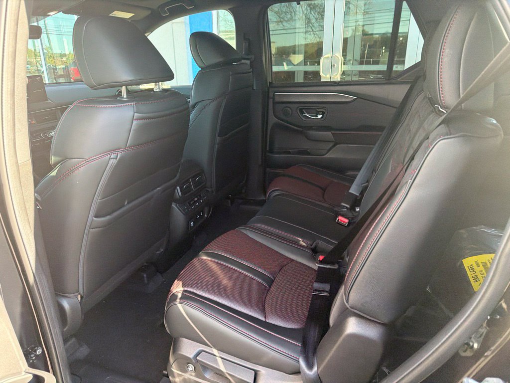 New 2026 Honda Pilot Black Edition image 11