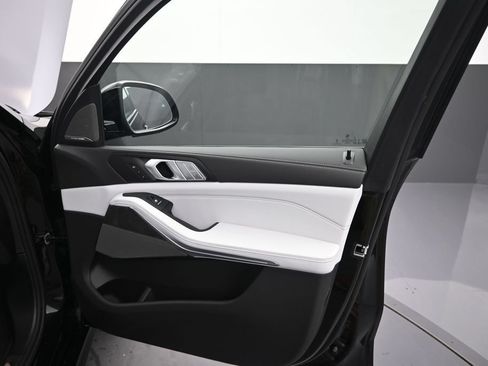New 2027 BMW X7 xDrive40i AWD/4WD image 19
