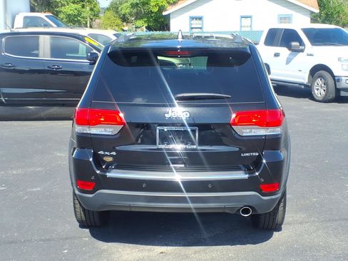 Used 2019 Jeep Grand Cherokee Limited AWD/4WD image 4