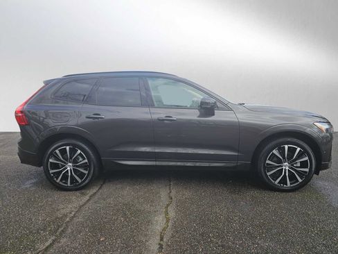 Certified 2025 Volvo XC60 B5 Plus AWD/4WD image 3