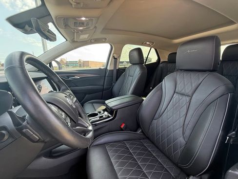 Used 2023 Buick Envision Avenir FWD image 27