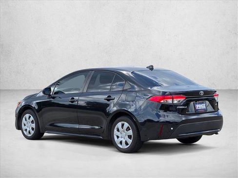 Used 2021 Toyota Corolla LE FWD image 7