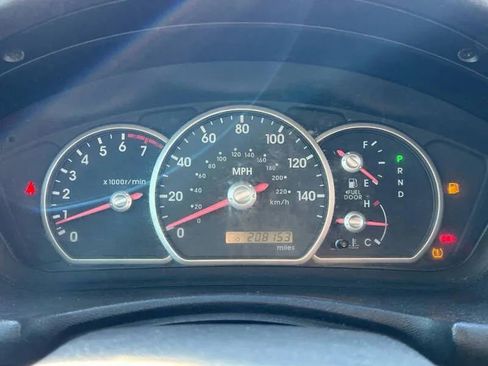 Used 2004 Mitsubishi Endeavor Limited image 20