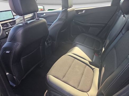 Used 2025 Ford Escape SE FWD image 33