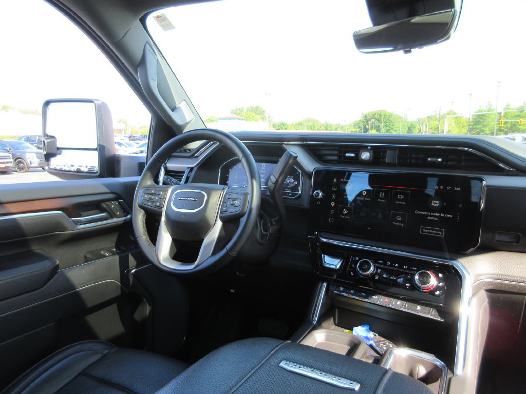 Certified 2025 GMC Sierra 3500 Denali w/ Denali Reserve Package AWD/4WD image 32